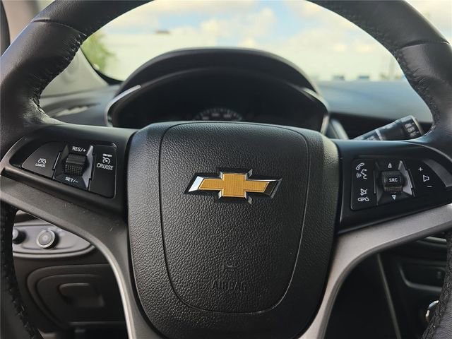 Used 2019 Chevrolet Trax LT w/ LT Convenience Package FWD image 22