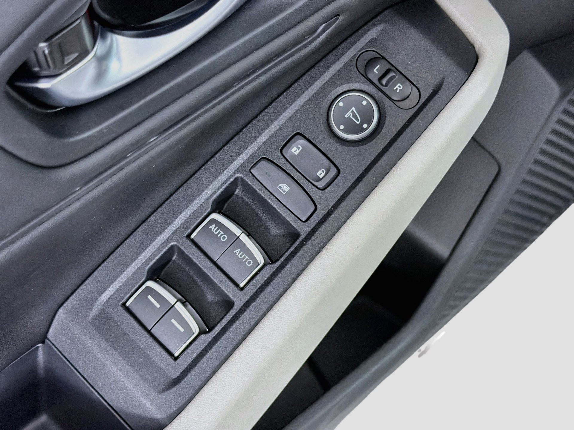 Used 2025 Honda Accord SE image 23