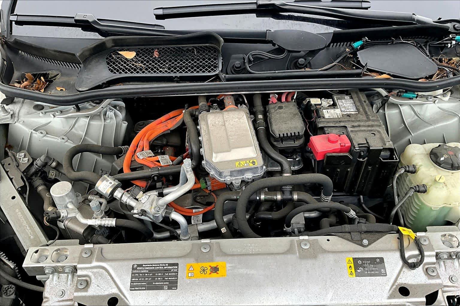 Certified 2023 BMW iX xDrive50 image 31
