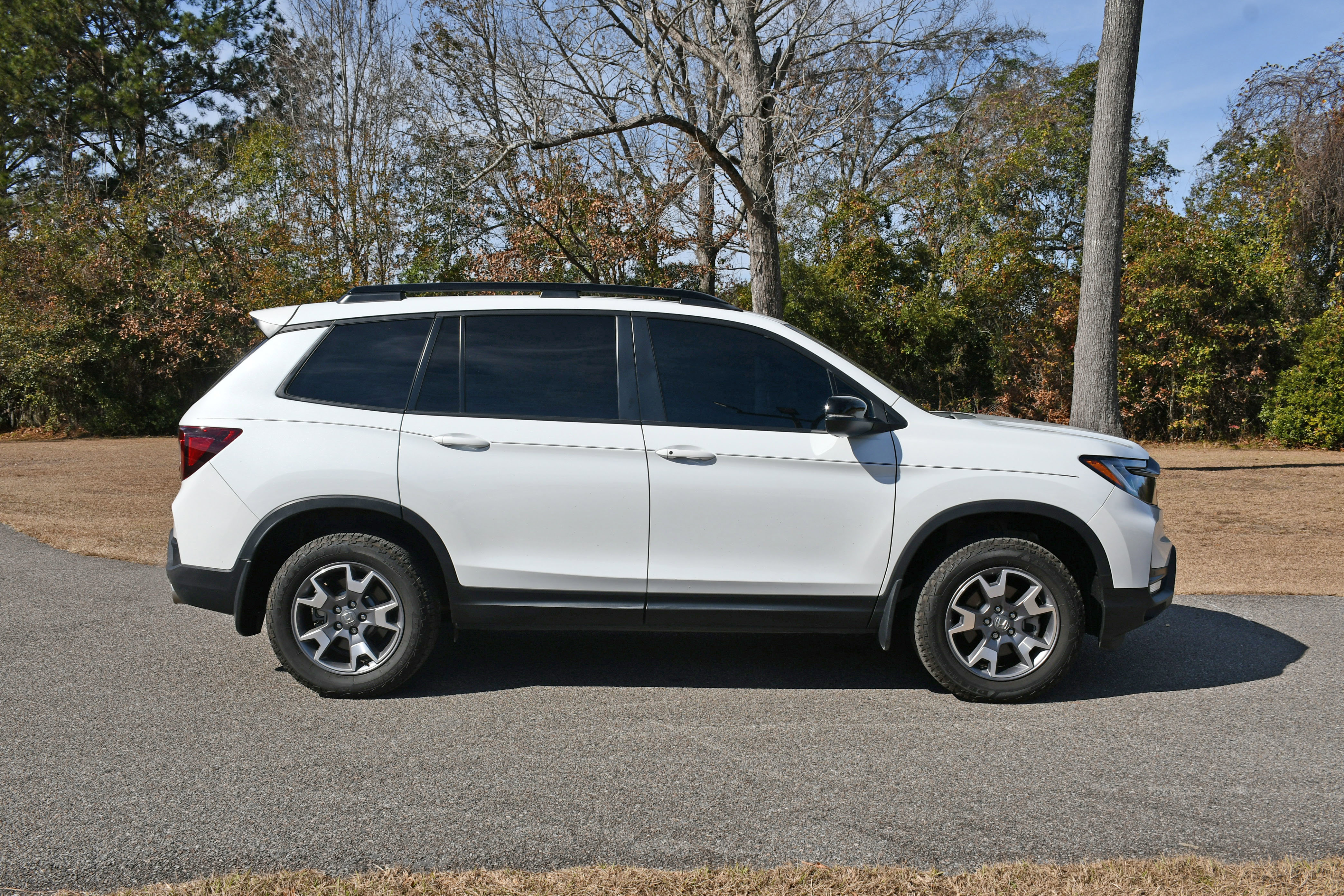 Used 2023 Honda Passport TrailSport image 5