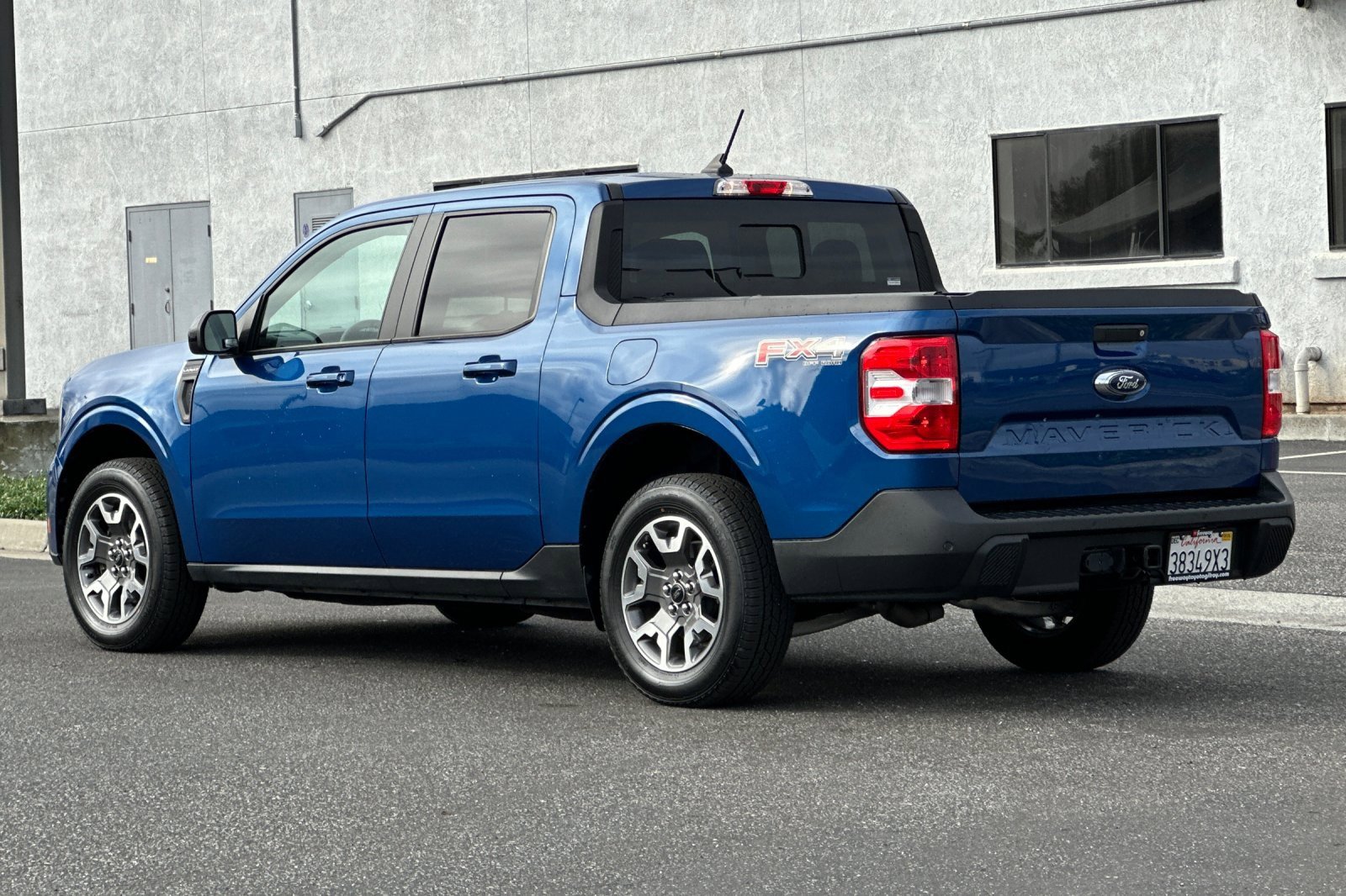 Used 2024 Ford Maverick Lariat w/ FX4 Off-Road Package image 6