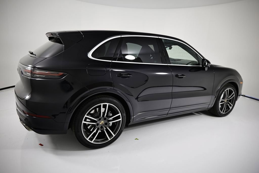 Certified 2022 Porsche Cayenne Turbo AWD/4WD image 7