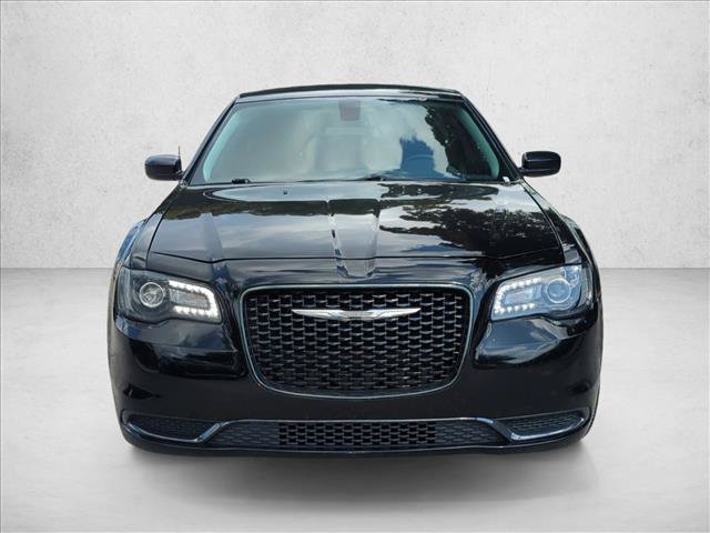 Used 2018 Chrysler 300 Touring w/ Sport Appearance Package RWD image 2