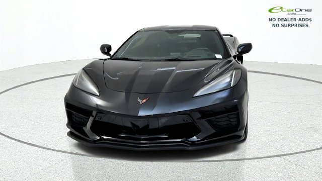 Used 2022 Chevrolet Corvette Stingray Premium Cpe w/ Z51 Performance Package RWD image 3