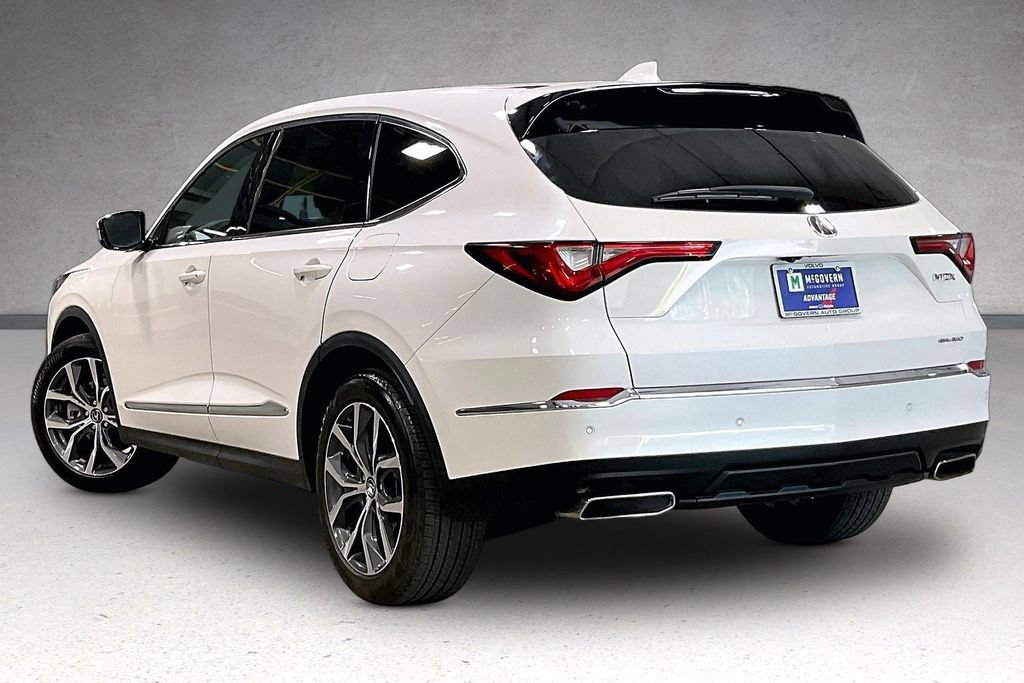 Used 2023 Acura MDX w/ Technology Package AWD/4WD image 4