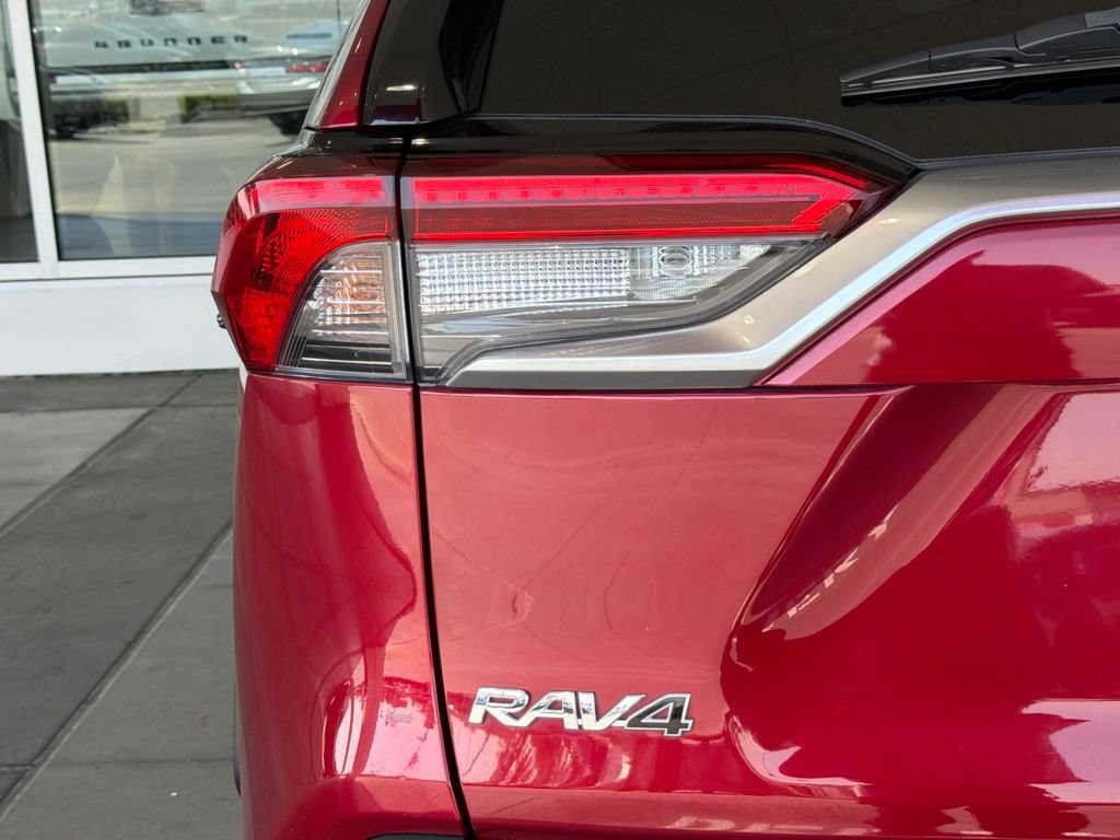 Certified 2019 Toyota RAV4 Limited w/ Carpet Mat Package FWD image 11