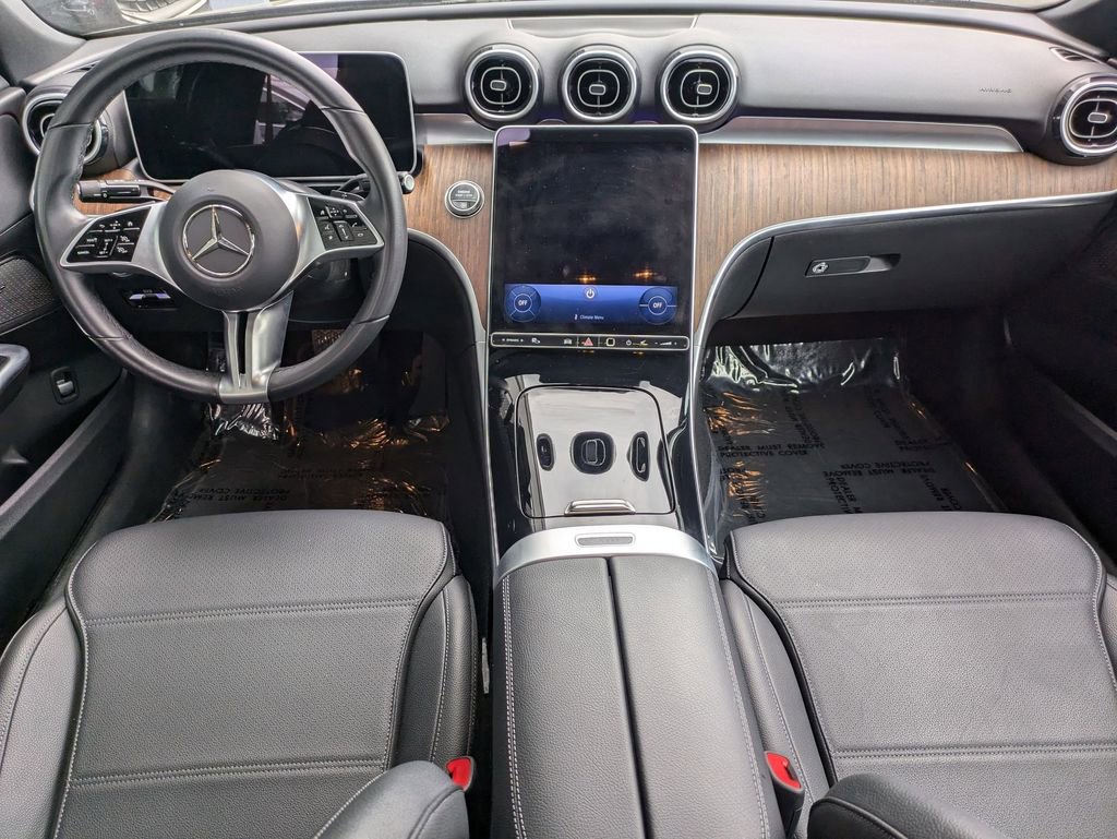 Used 2025 Mercedes-Benz C 300 4MATIC Sedan image 24