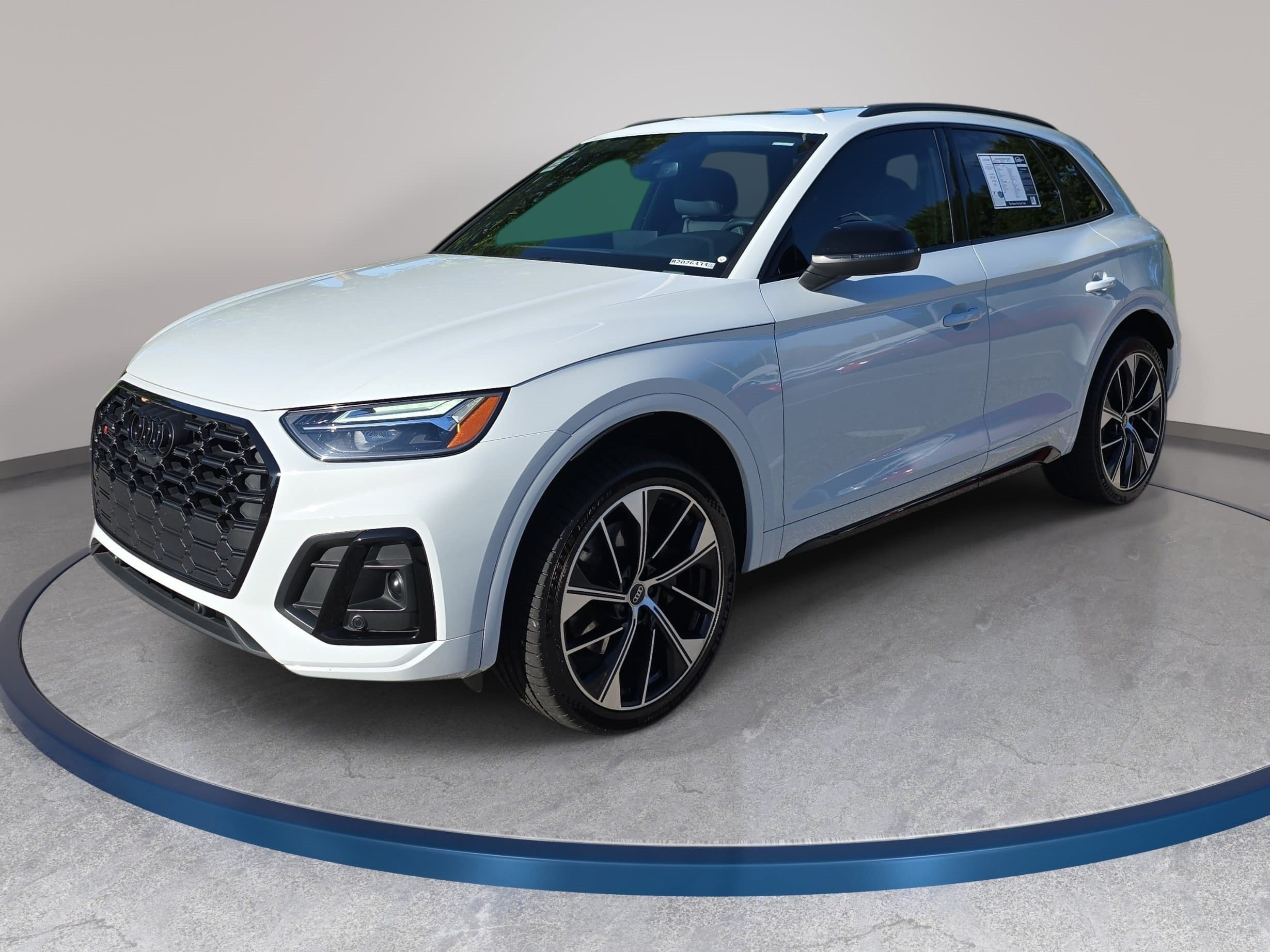 Used 2024 Audi SQ5 Premium Plus w/ Premium Plus Package AWD/4WD video 1