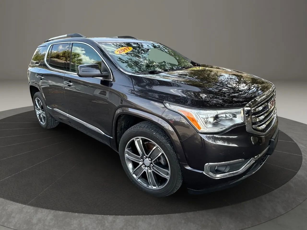 Used 2017 GMC Acadia Denali w/ Technology Package image 5