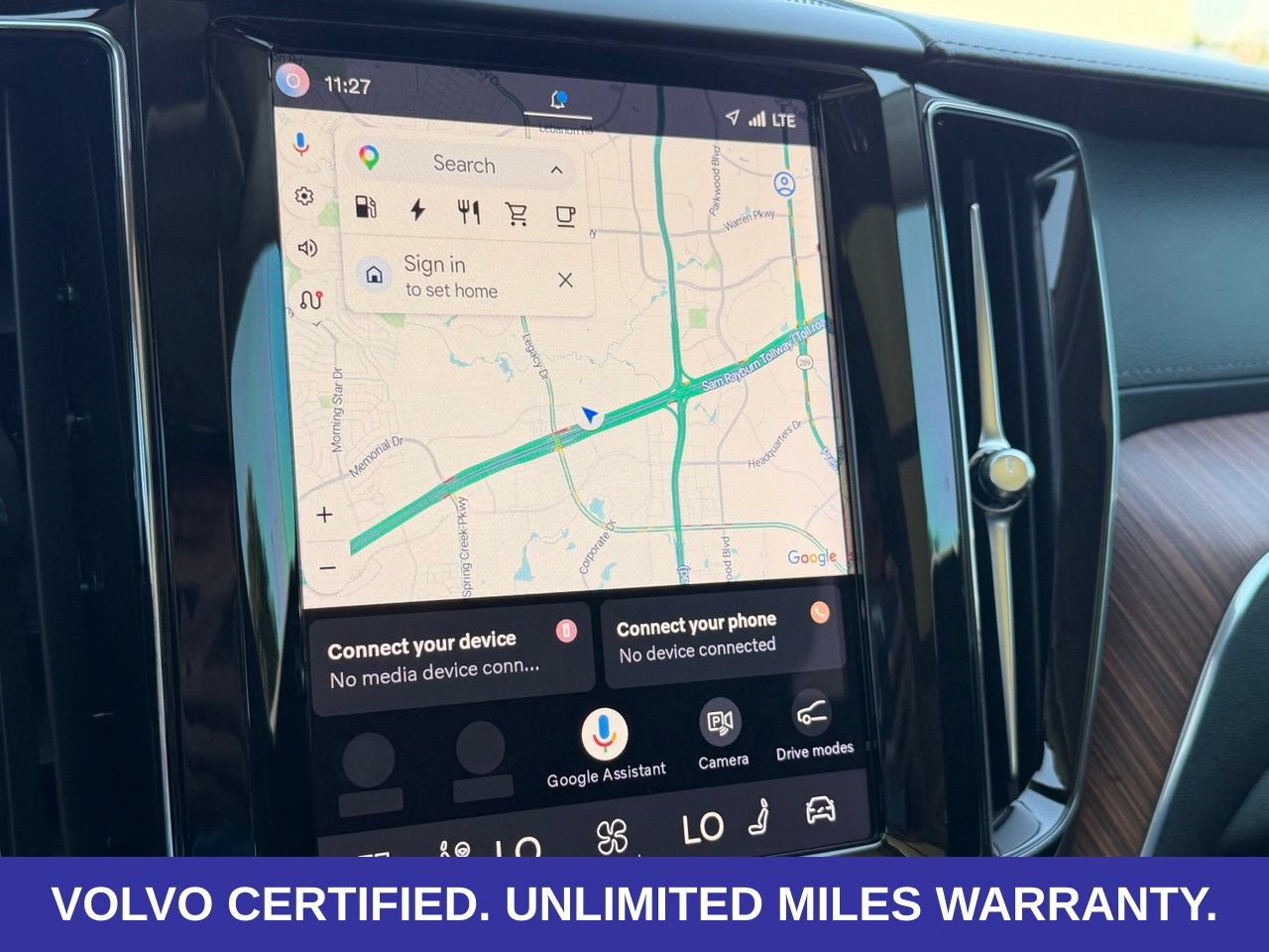 Certified 2024 Volvo XC60 T8 Ultimate w/ Protection Package Premier AWD/4WD image 25