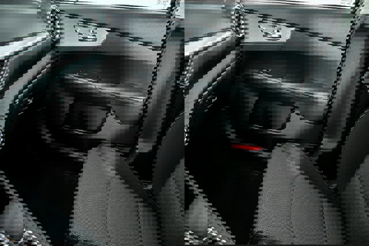 Used 2024 Kia Forte LXS image 33