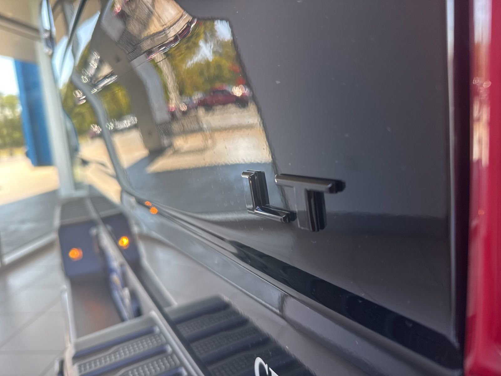 New 2026 Chevrolet Silverado 1500 LT Trail Boss w/ LT Trail Boss Premium Package image 7