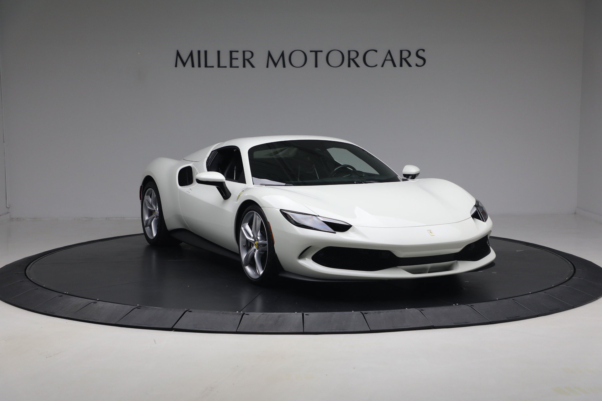 Used 2025 Ferrari 296 GTS RWD image 31