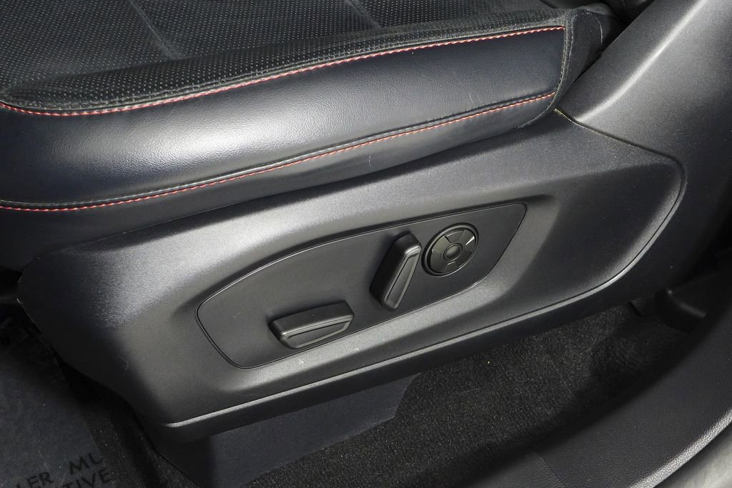 Used 2025 Ford Explorer ST AWD/4WD image 24