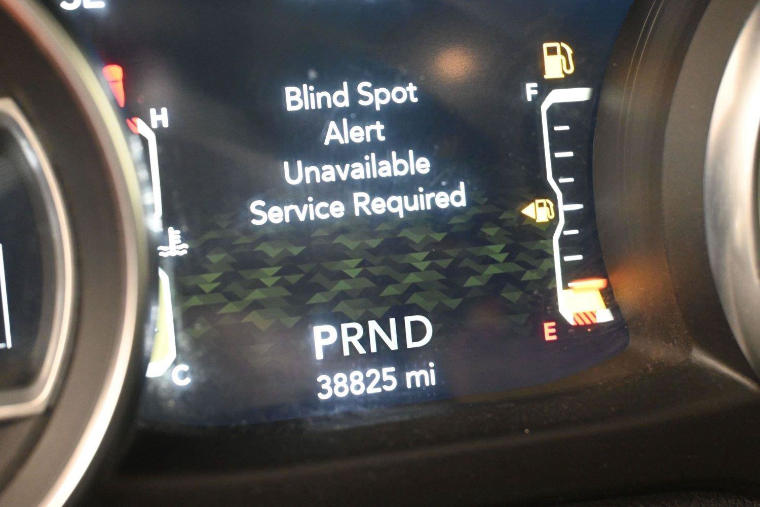 Used 2021 Jeep Wrangler Unlimited Sahara AWD/4WD image 3
