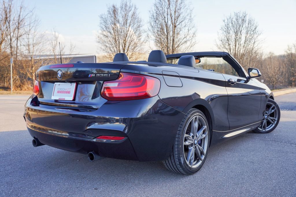 Used 2015 BMW M235i Convertible image 14