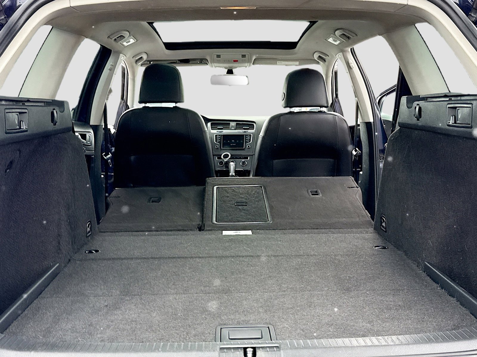 Used 2017 Volkswagen Golf Alltrack SE image 7