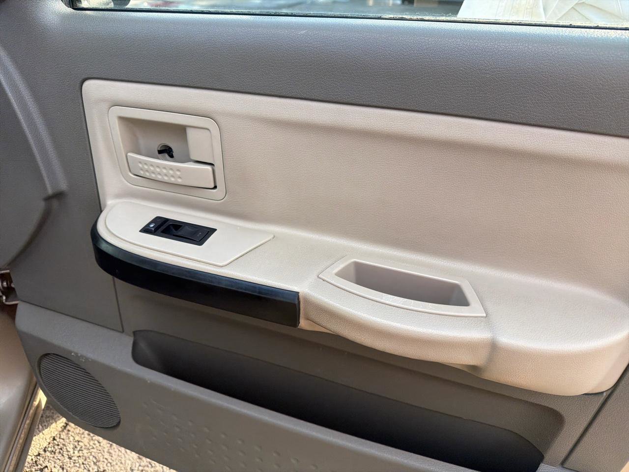 Used 2005 Dodge Dakota SLT image 17