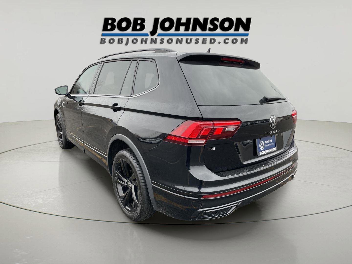 Used 2023 Volkswagen Tiguan SE R-Line image 5