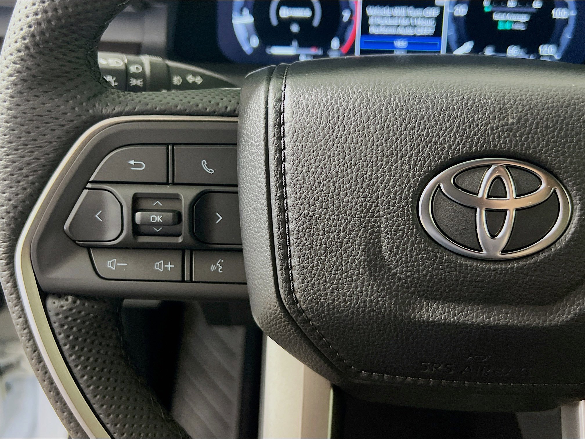 New 2025 Toyota Tacoma TRD Off-Road image 17