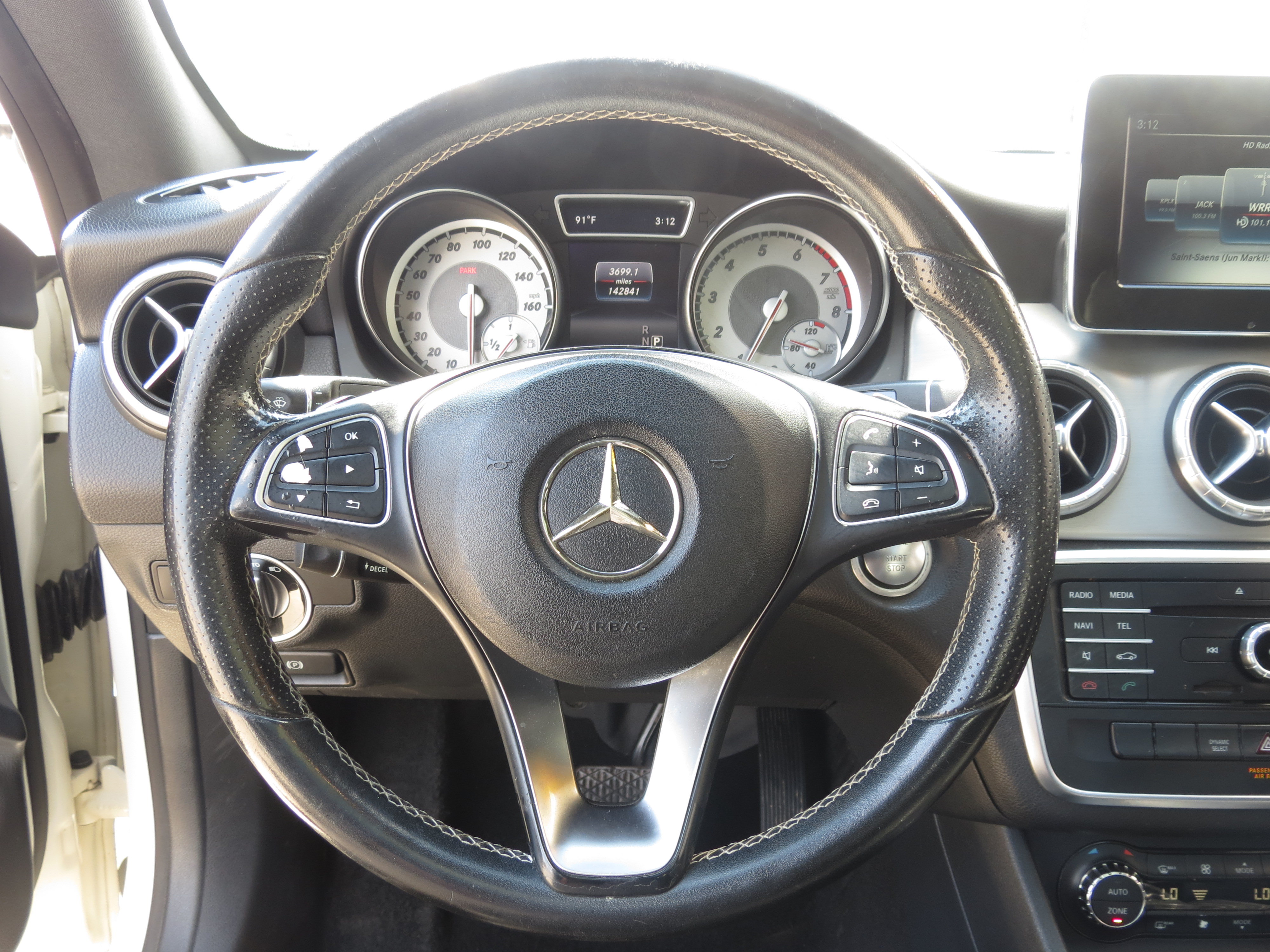 Used 2016 Mercedes-Benz CLA 250 image 13