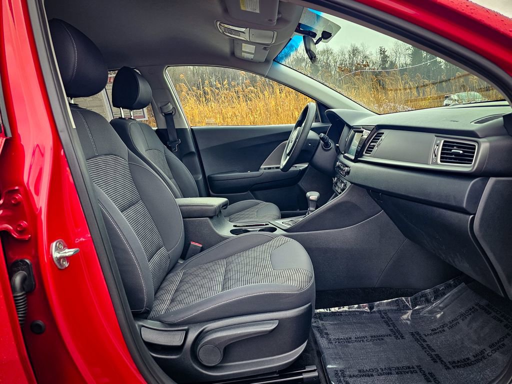 Used 2019 Kia Niro LX image 35
