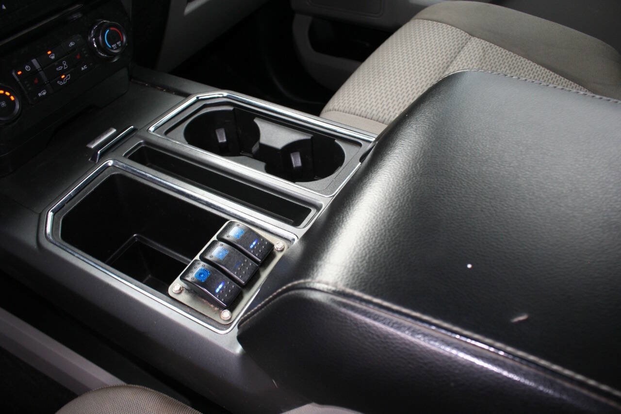 Used 2017 Ford F150 XLT w/ Equipment Group 302A Luxury image 23