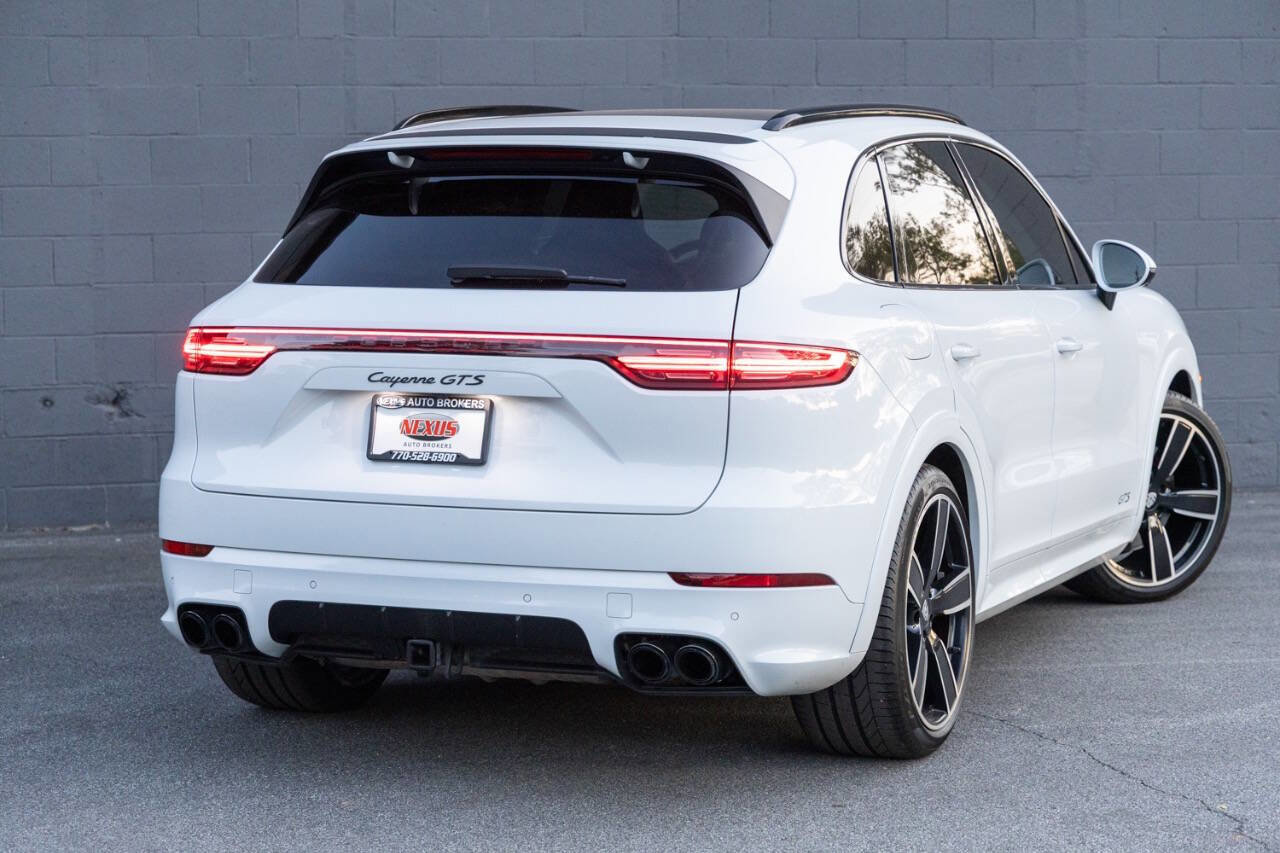Used 2021 Porsche Cayenne GTS image 3