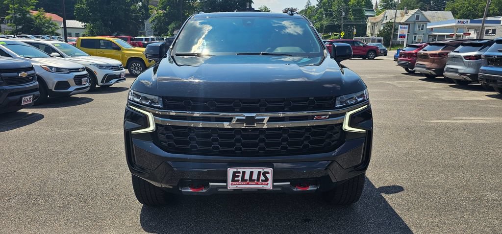 Certified 2022 Chevrolet Tahoe Z71 w/ Luxury Package AWD/4WD image 2