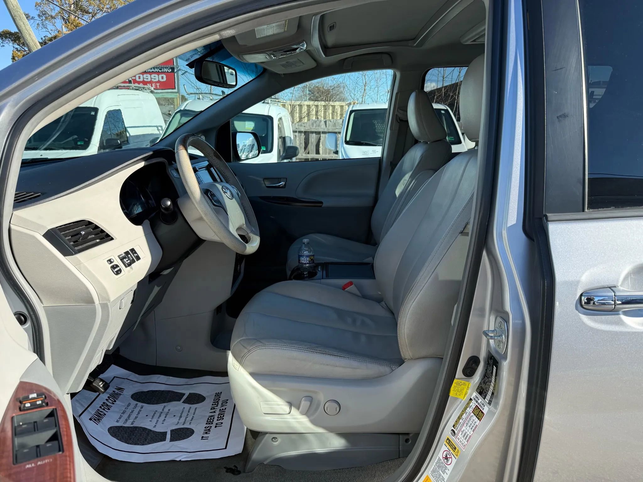 Used 2012 Toyota Sienna Limited image 22