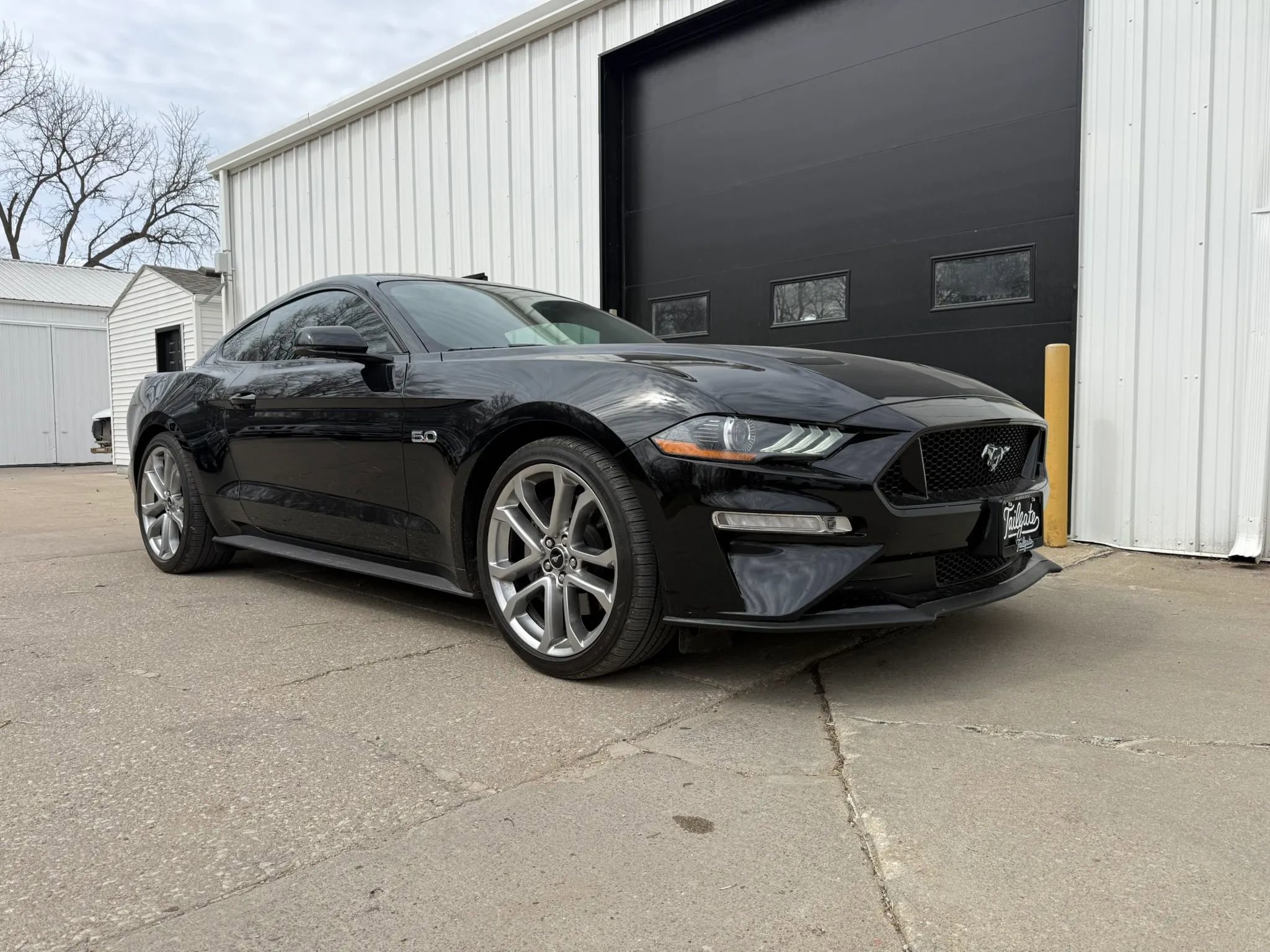 Used 2019 Ford Mustang GT Premium w/ Equipment Group 401A image 2