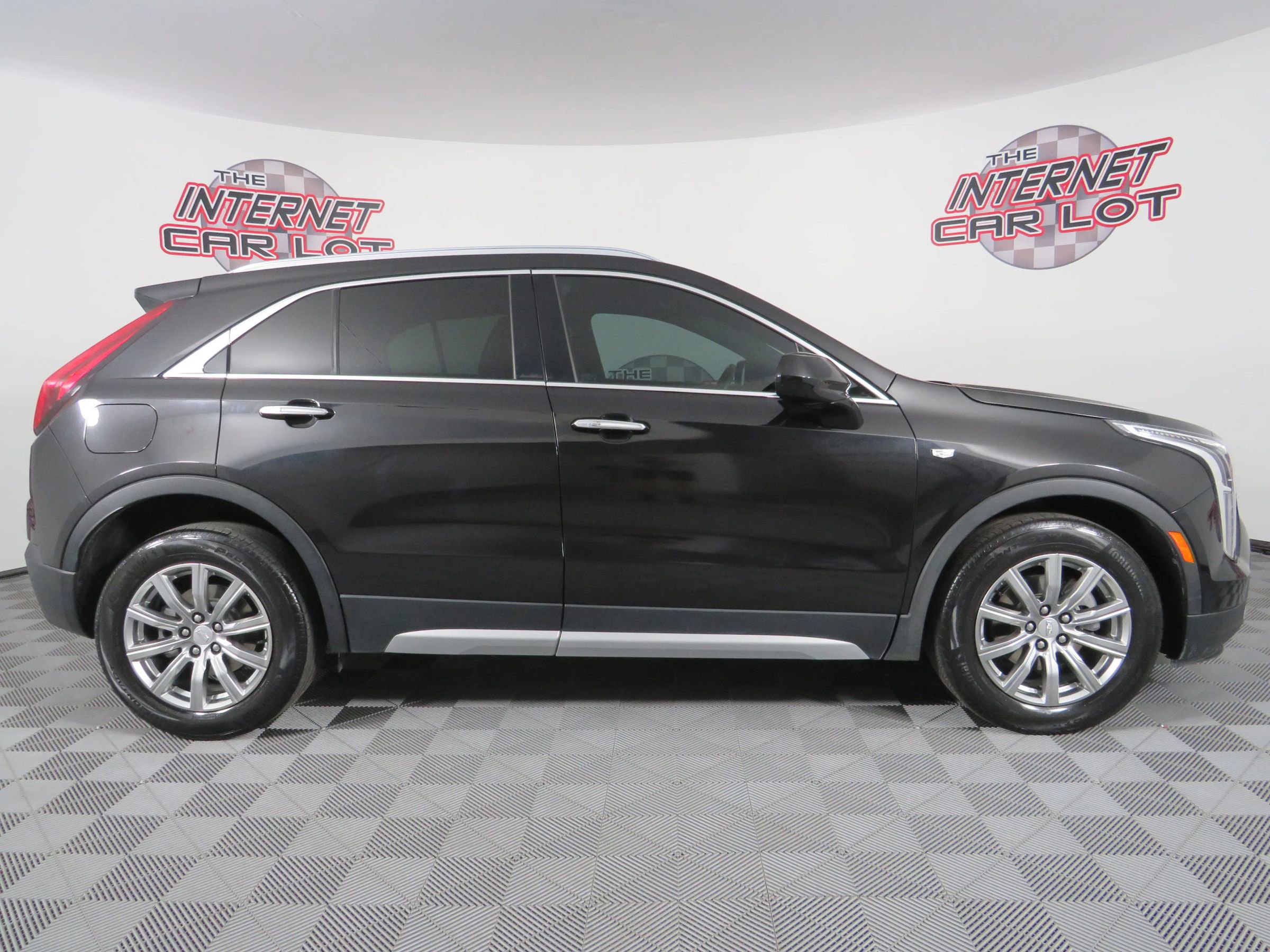 Used 2020 Cadillac XT4 Premium Luxury image 8