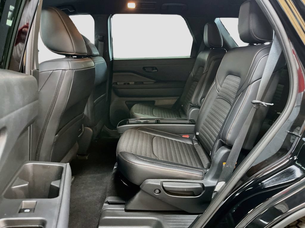 Used 2024 Nissan Pathfinder Rock Creek AWD/4WD image 23