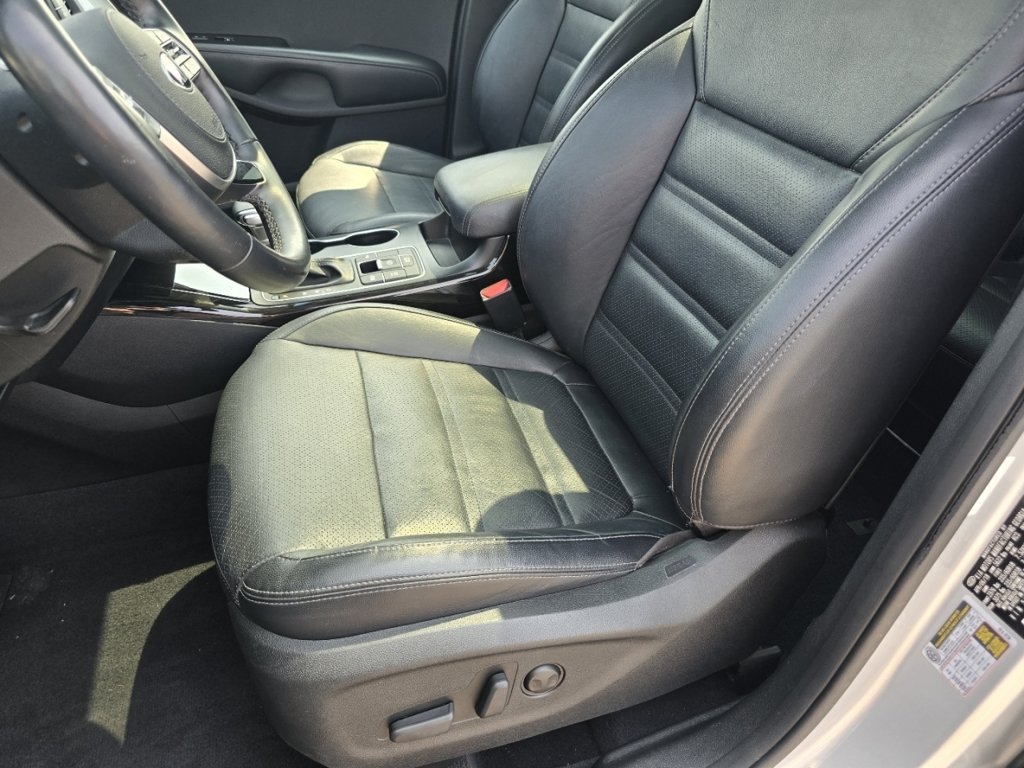Used 2019 Kia Sorento EX w/ EX Touring Package AWD/4WD image 24