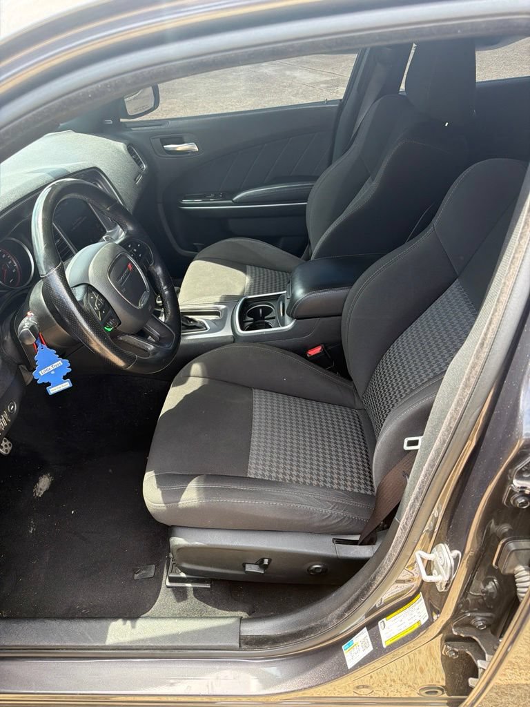 Used 2019 Dodge Charger R/T w/ Cold Weather Package RWD image 15