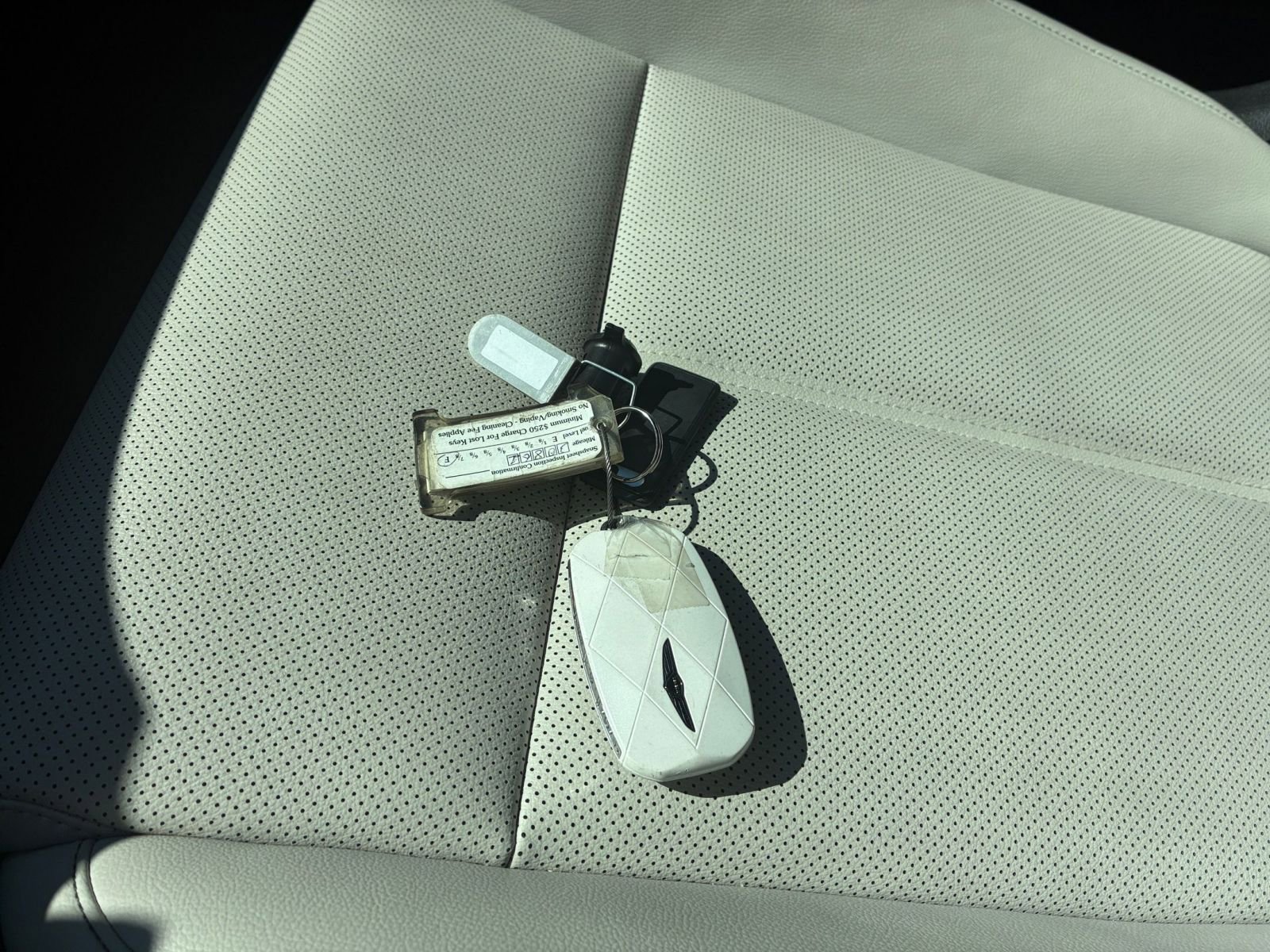 Used 2025 Genesis G70 2.5T image 18