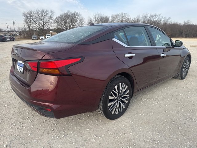 Used 2025 Nissan Altima 2.5 SV image 6