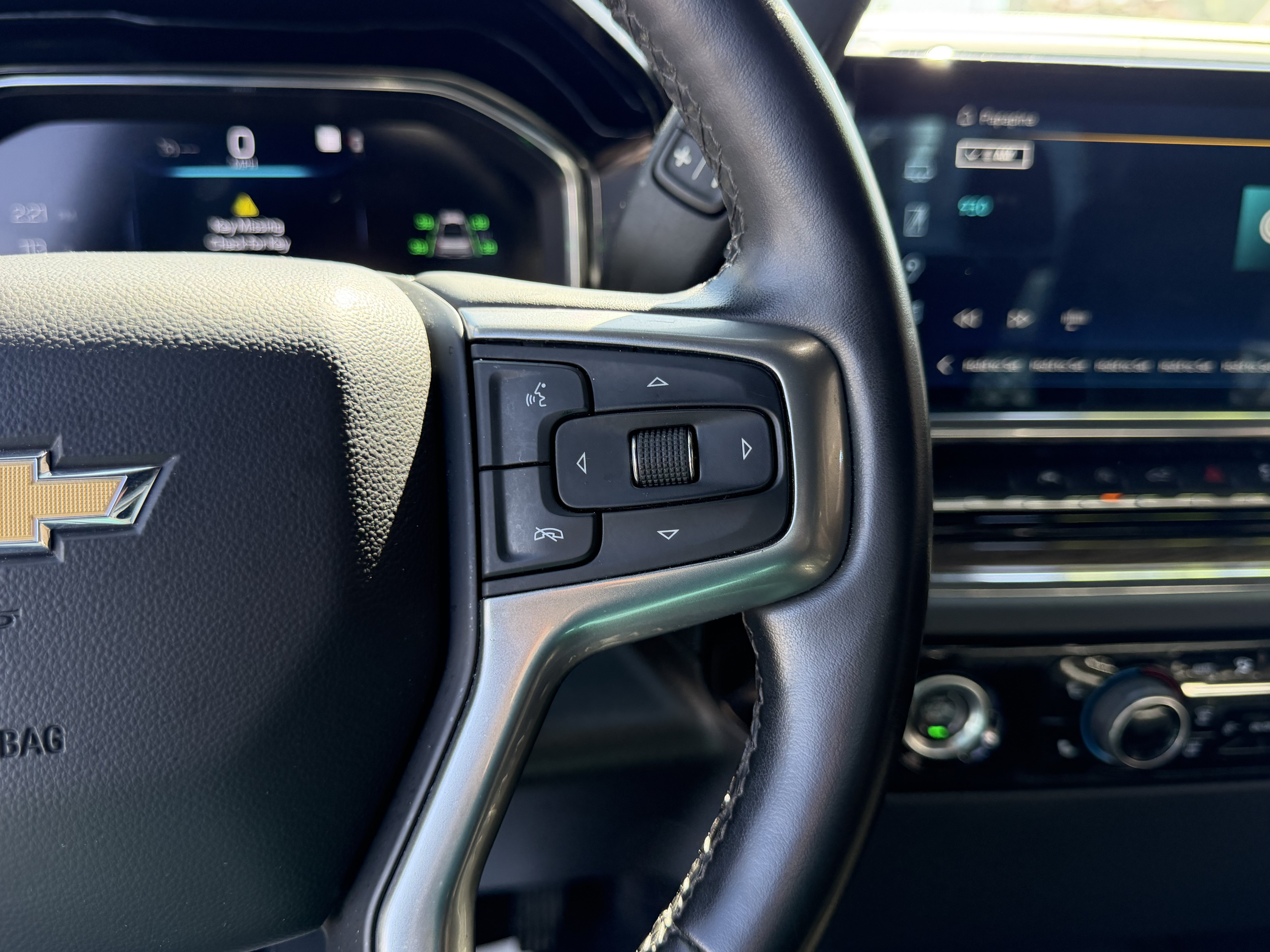 Used 2023 Chevrolet Silverado 1500 LT RWD image 21