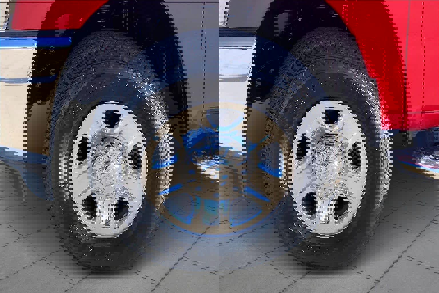 Used 2024 RAM 2500 Big Horn w/ Bed Utility Group image 10