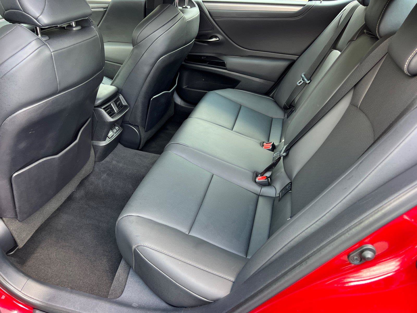 Certified 2024 Lexus ES 350 F Sport w/ Accessory Package (Z2) FWD image 21