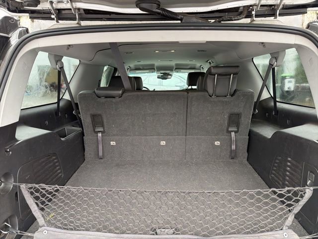 Used 2018 Chevrolet Suburban LT image 10