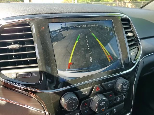 Used 2022 Jeep Grand Cherokee Limited image 21