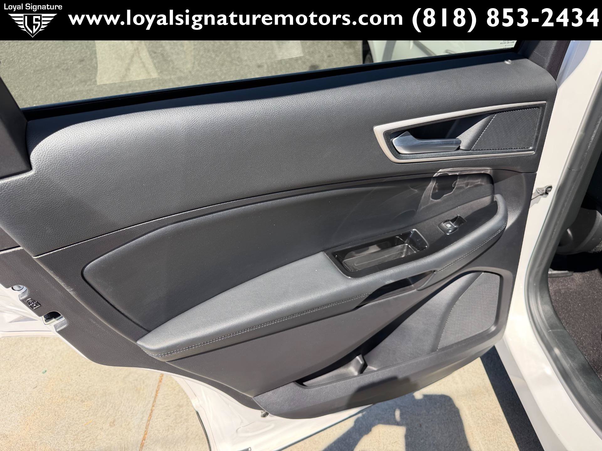 Used 2019 Ford Edge SEL w/ Equipment Group 201A FWD image 19