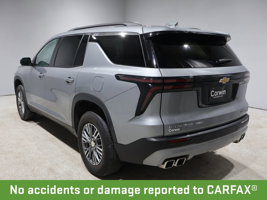 Used 2024 Chevrolet Traverse LT image 5