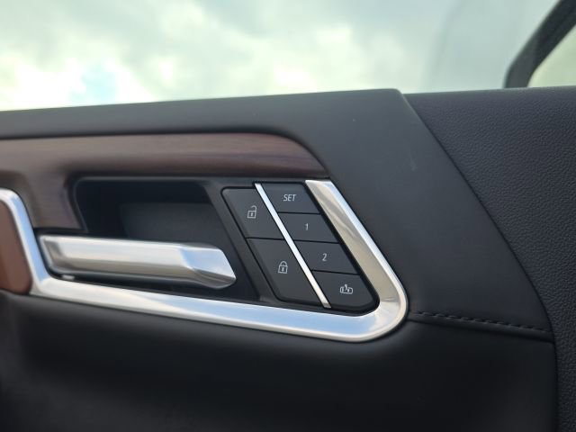 Used 2025 GMC Sierra 2500 Denali Ultimate image 26