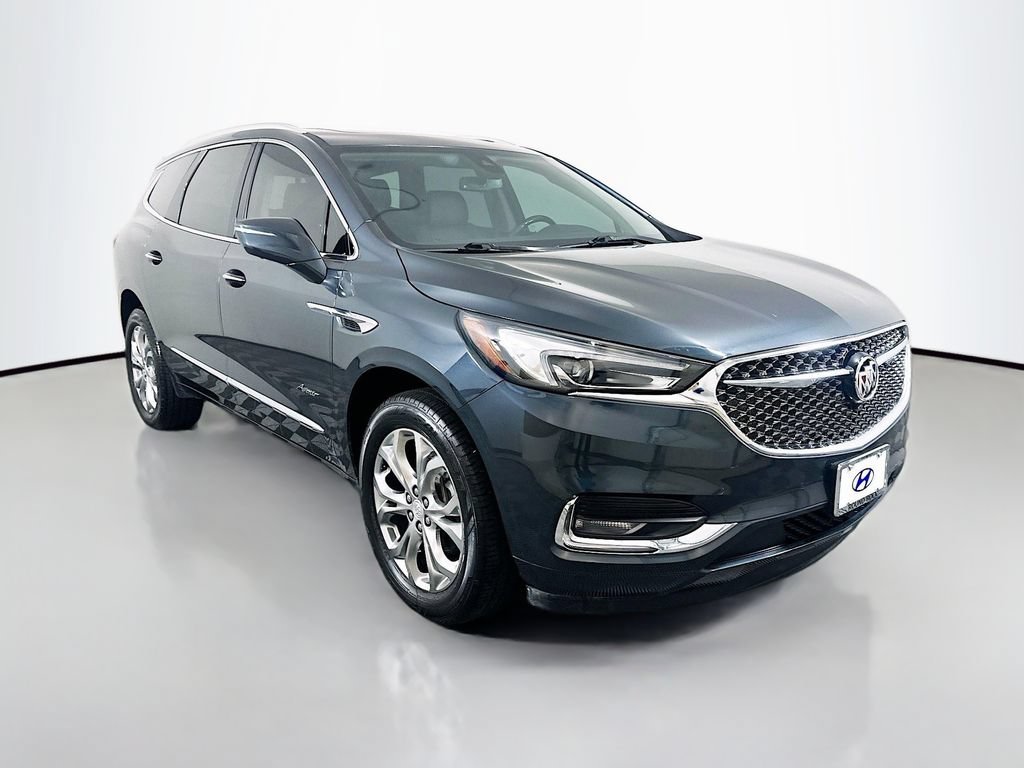 Used 2020 Buick Enclave Avenir w/ Avenir Technology Package FWD image 3