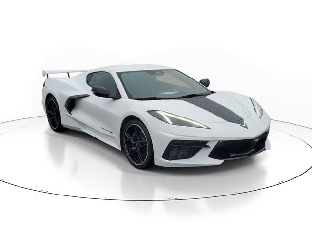 Used 2024 Chevrolet Corvette Stingray Preferred Cpe RWD image 2