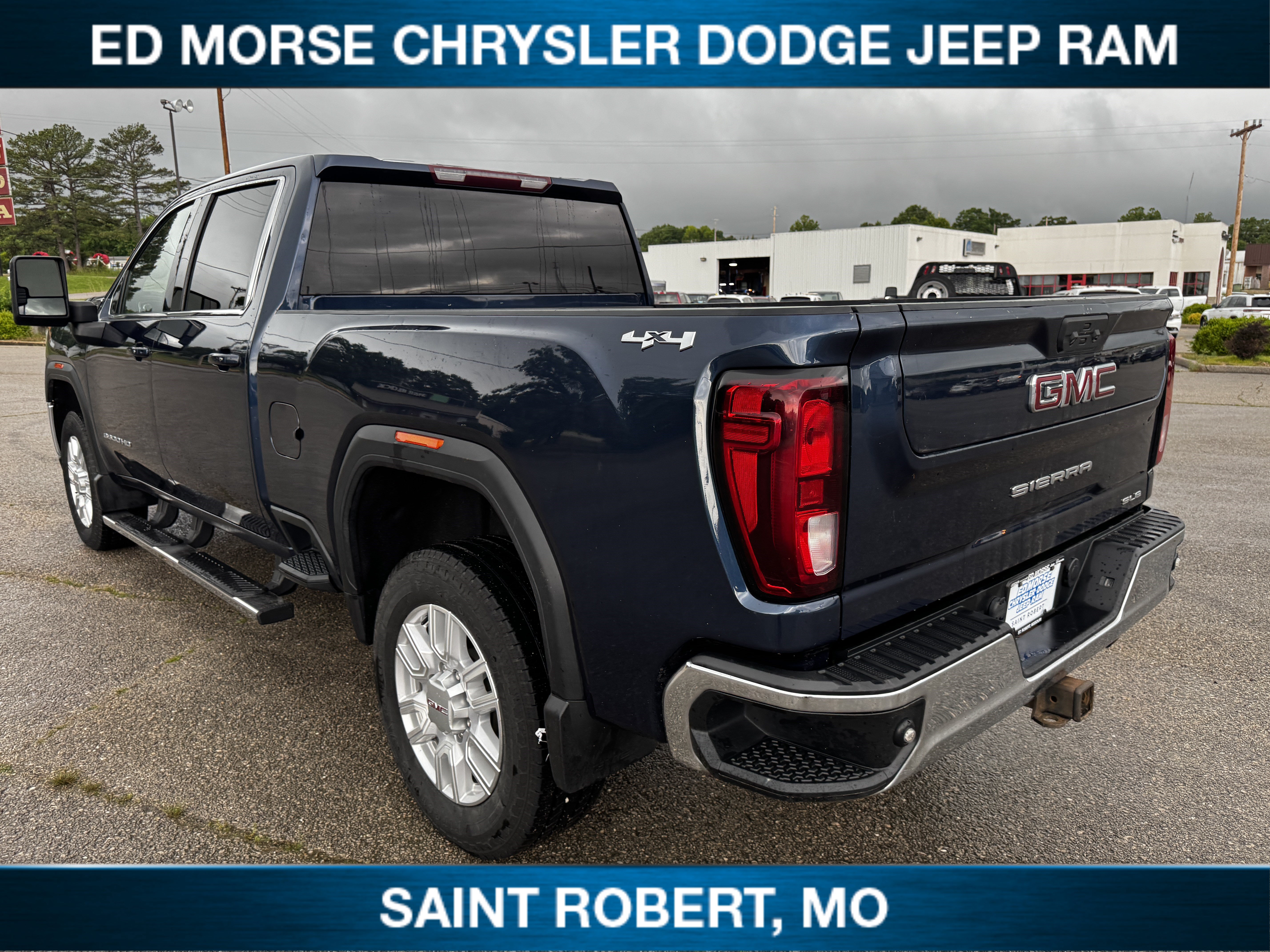 Used 2022 GMC Sierra 3500 SLE w/ SLE Value Package AWD/4WD image 5