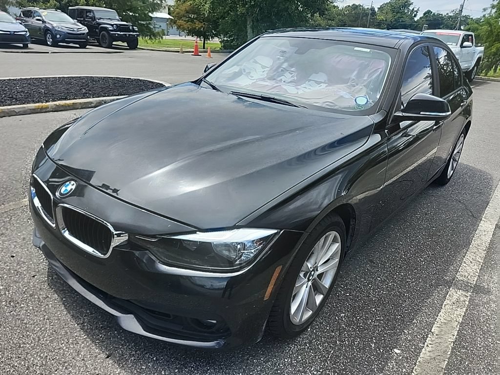 Used 2016 BMW 320i Sedan RWD image 11