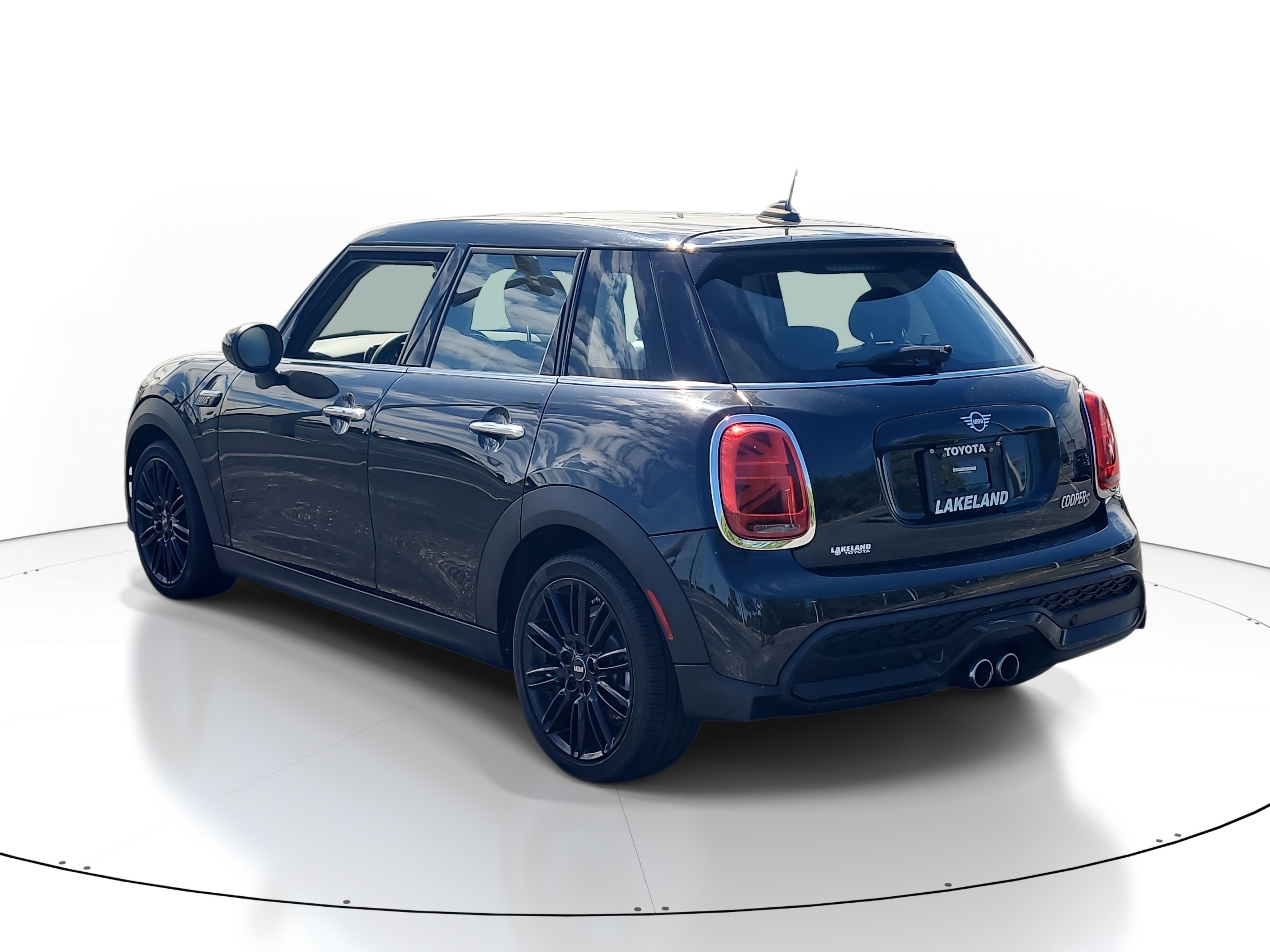 Used 2023 MINI Cooper S image 5